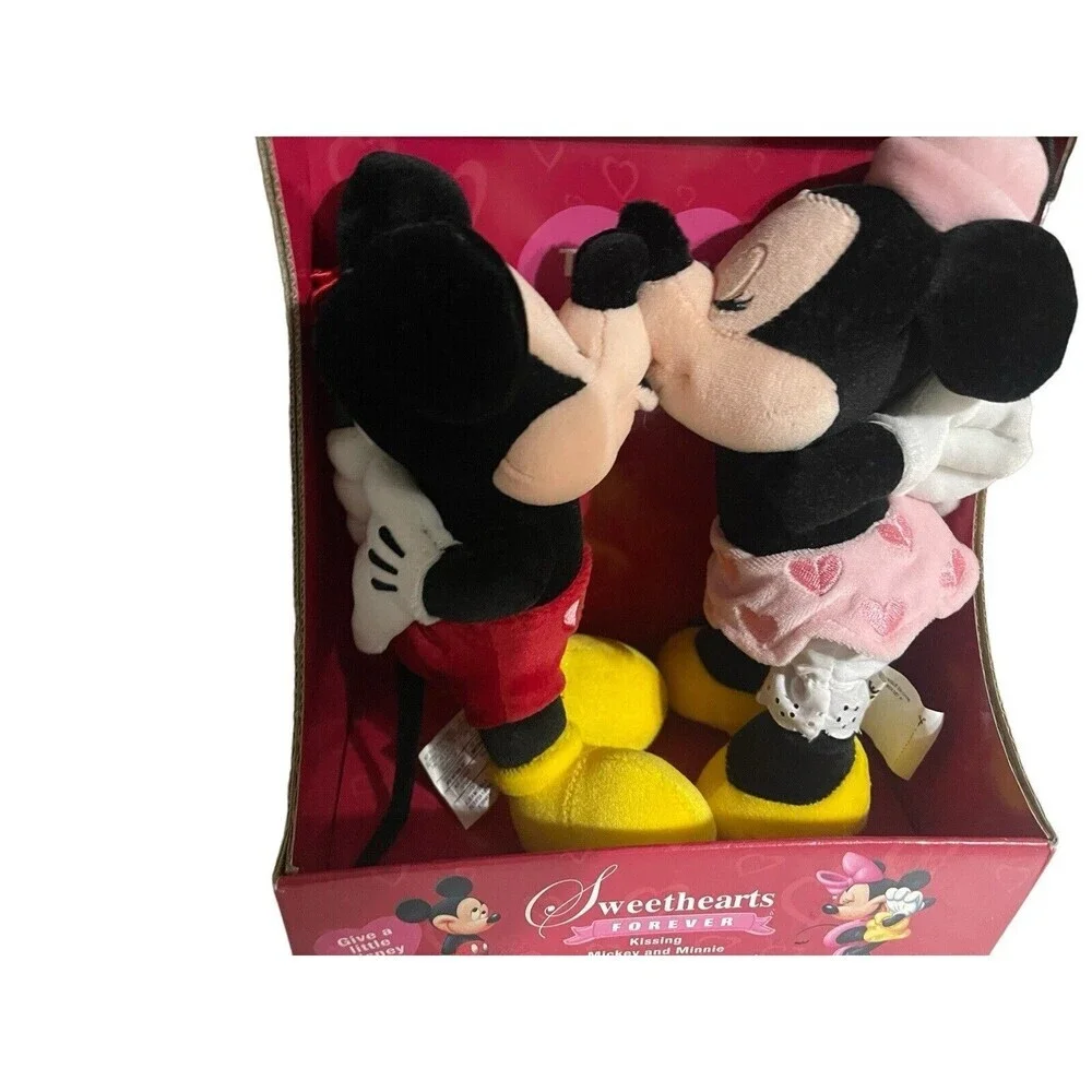 Disney Store Mickey & Minnie Kissing Sweethearts Forever Valentines Plush Toy